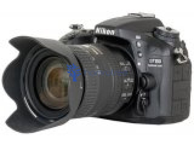 Nikon D7100 Camera Urgent Sale